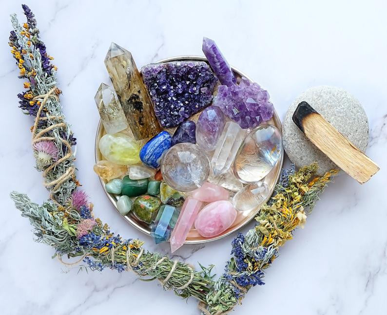The top 10 crystals you need in your life right now for relaxation, calming nerves, reducing anxiety and gaining inner peace.